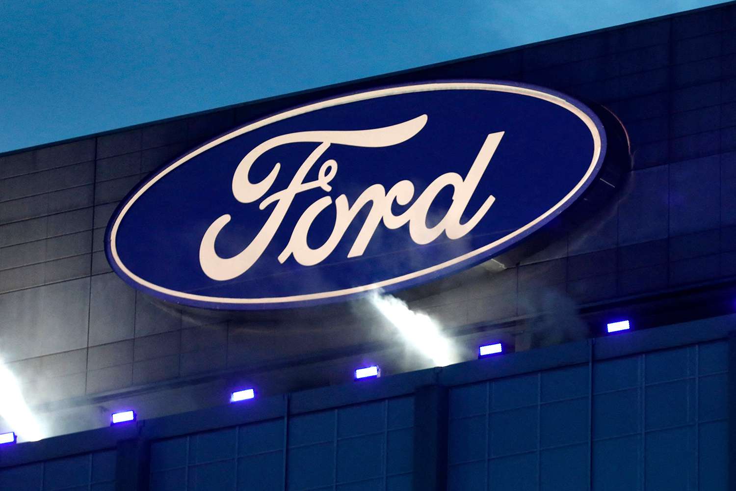 business-ford-announces-job-cuts-layoff-to-affect-engineering-jobs-in-united-states-and-canada