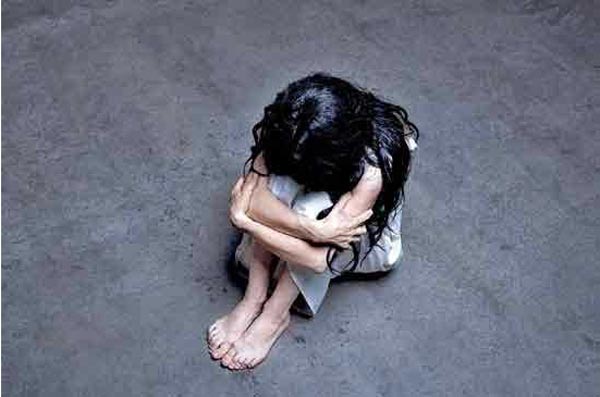 telangana-state-minor-girl-rape-10th-class-girl-in-karimnagar-district