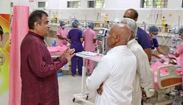 andhra-pradesh-news-union-minister-gadkari-visited-tirupati-hrudayalaya-hospital